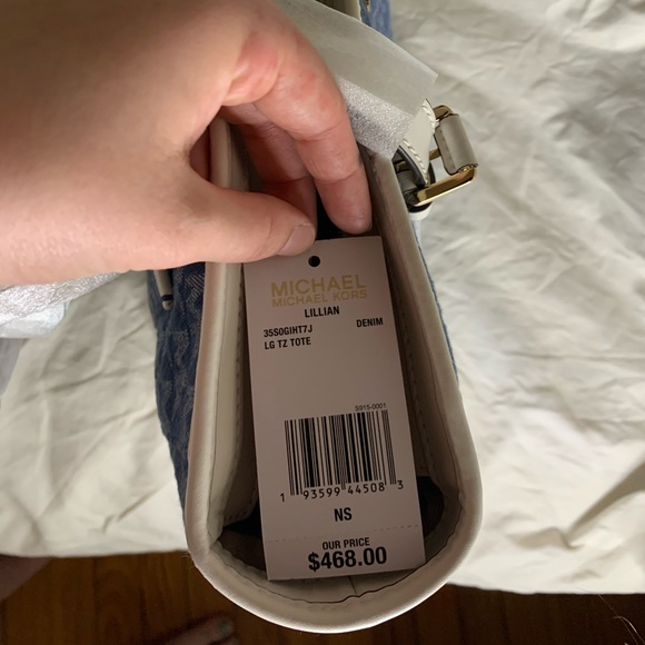 Michael Kors - Lillian Denim Tote - Picture 4 of 4